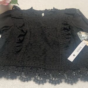AQUA NWT Size XS Long Sleeve Black Lace Top Bloomingdale’s Exclusive